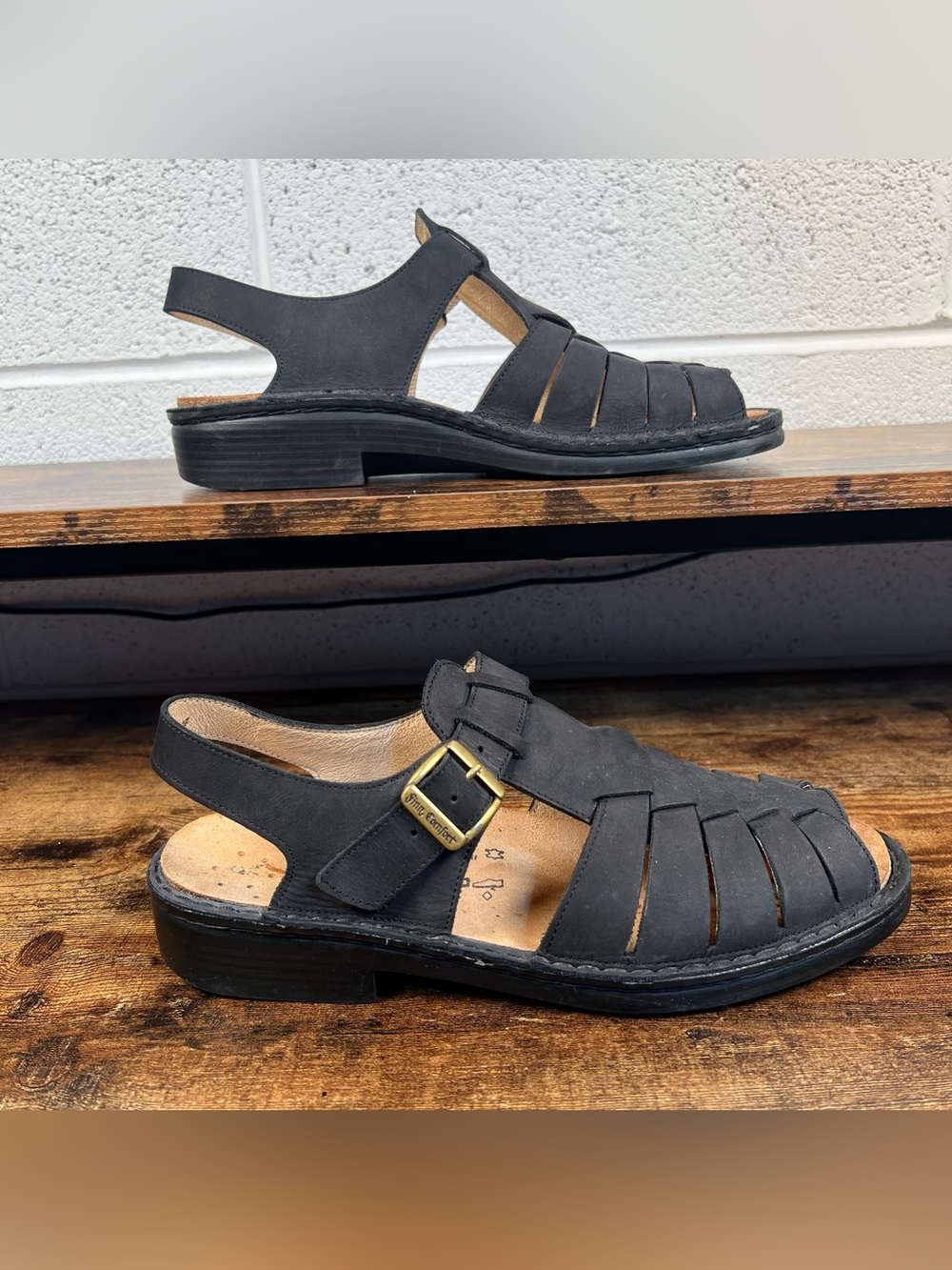 Finn Comfort Sandals Black Leather Buckle Side Women's C7.5 Fits like a 9/9.5 US